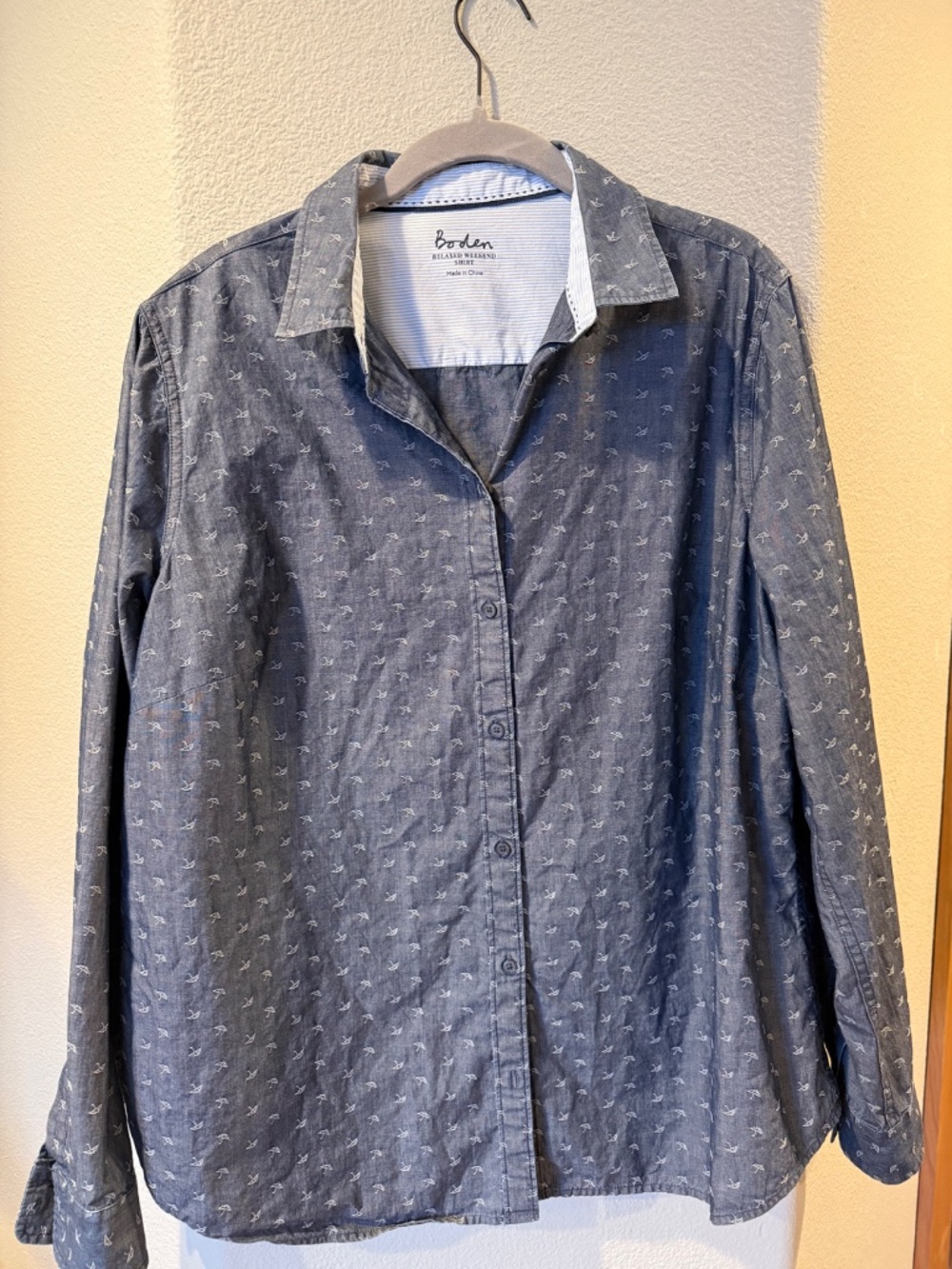 EUC Boden chambray shirt Umbrella size 14